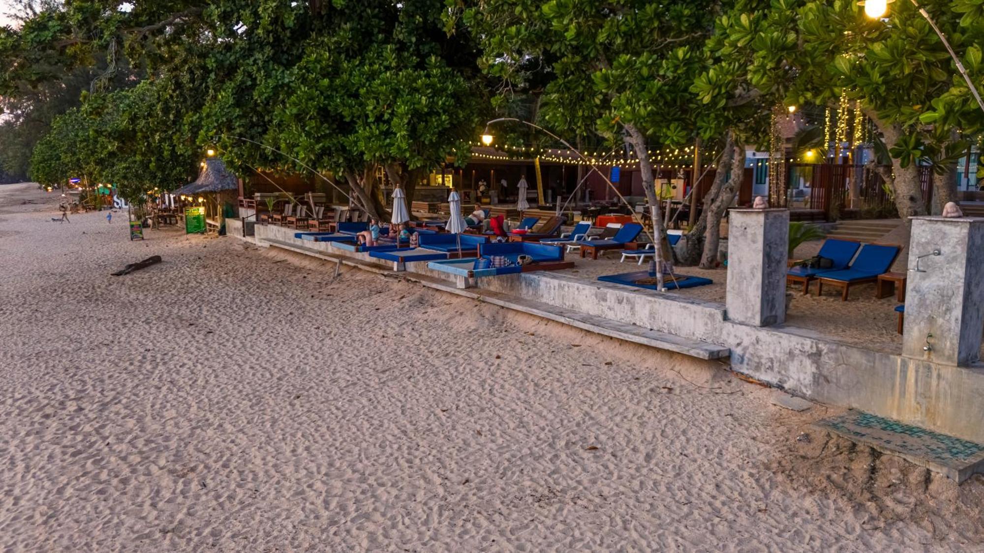 Lanta Sand Resort & Spa Ko Lanta Kültér fotó